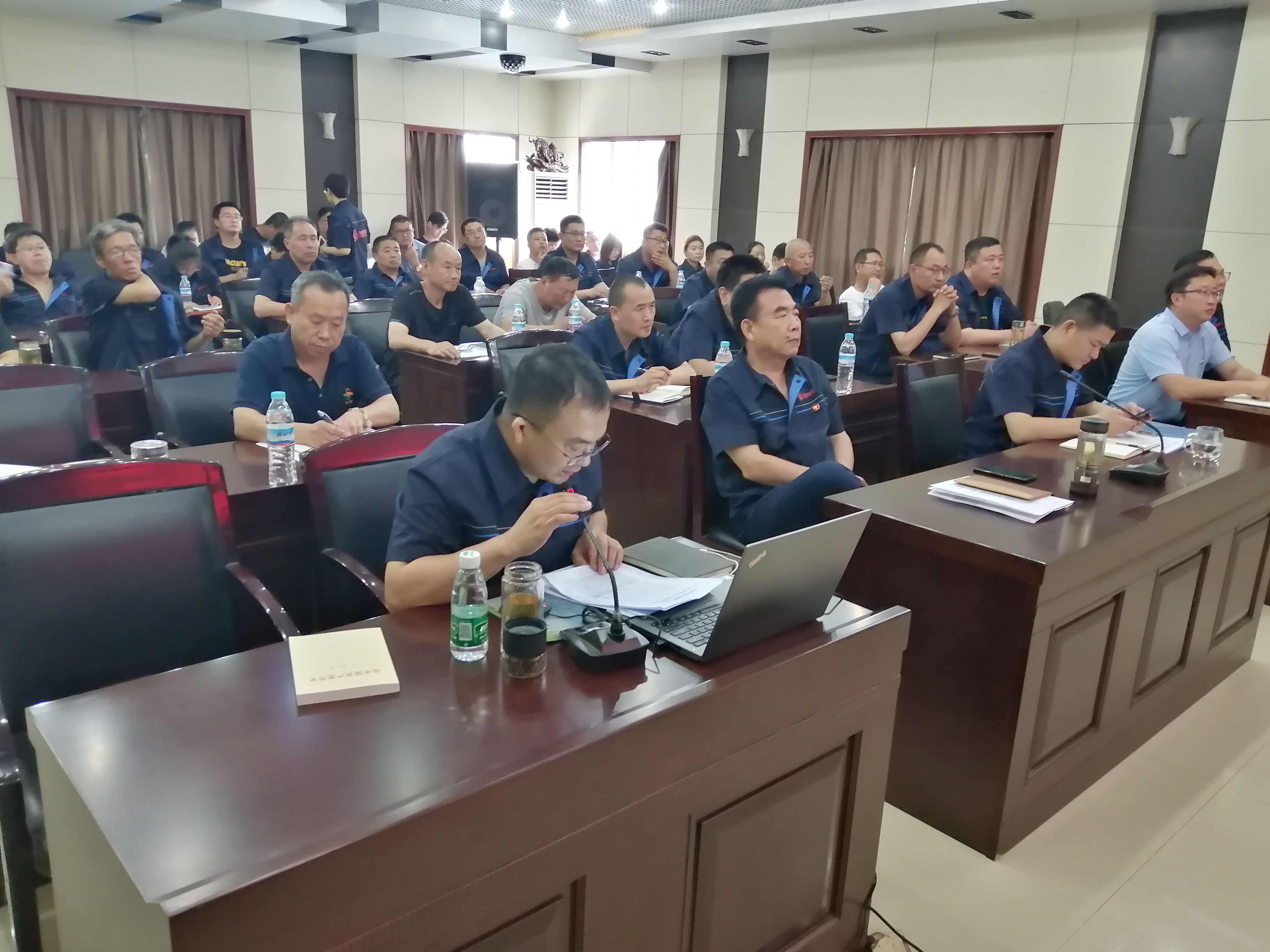 会议3.jpg